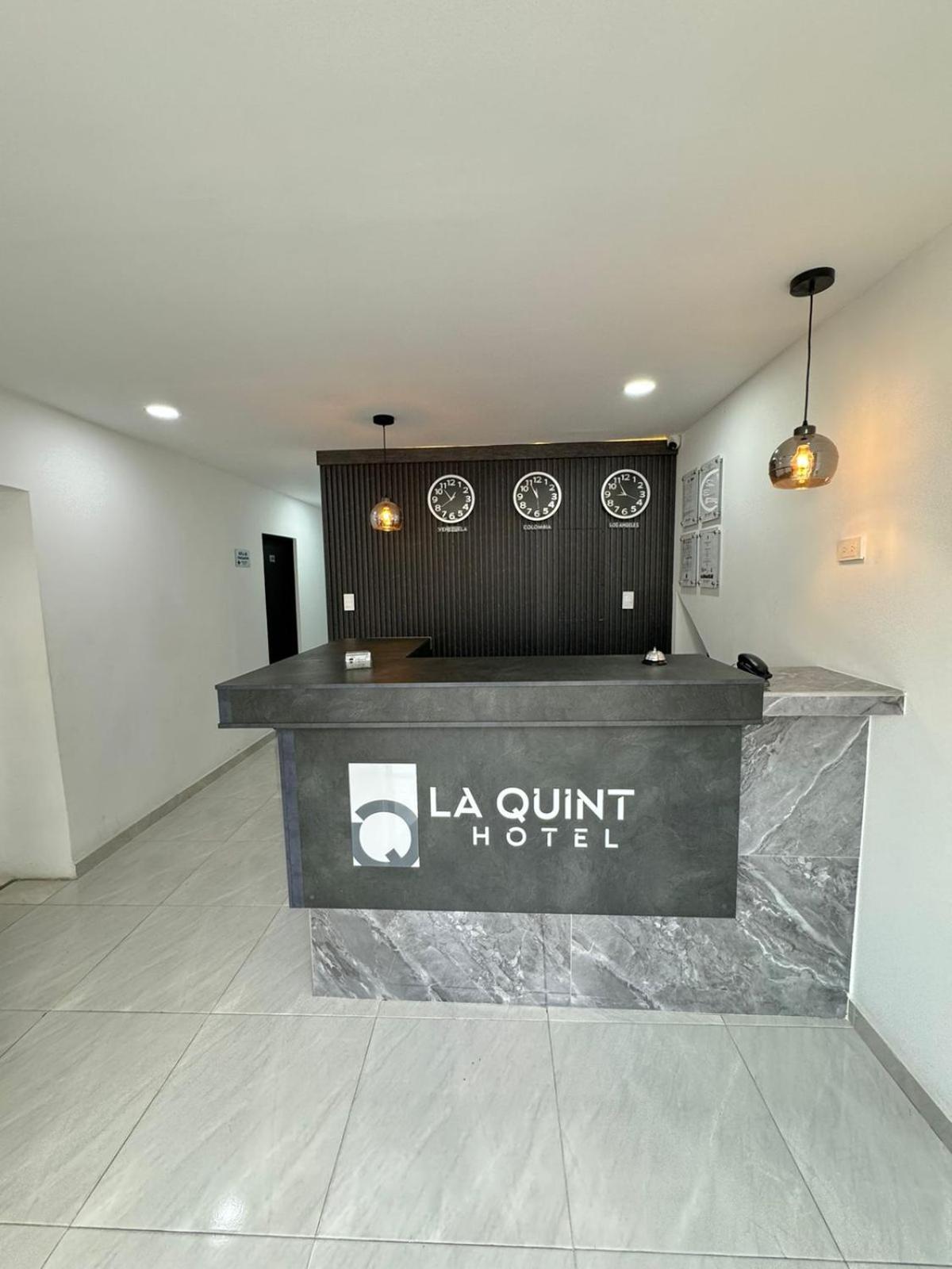 Hotel Le Quint Кукута Экстерьер фото